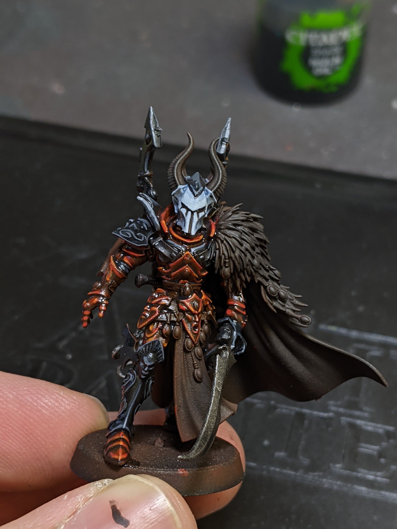 One Inch Heroes on X: Using Nuln Oil on Drukhari doesn't even