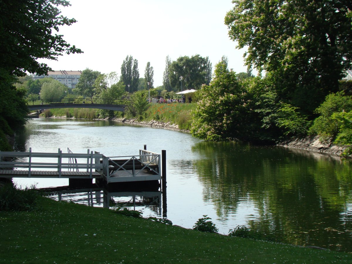 4iluj's tweet photo. Parque en Malmö, Suecia, #Malmö #Sweden #Sverige #21may2011 #travelphotography #myphoto #tenyearsago https://t.co/bxFjxVfWxW