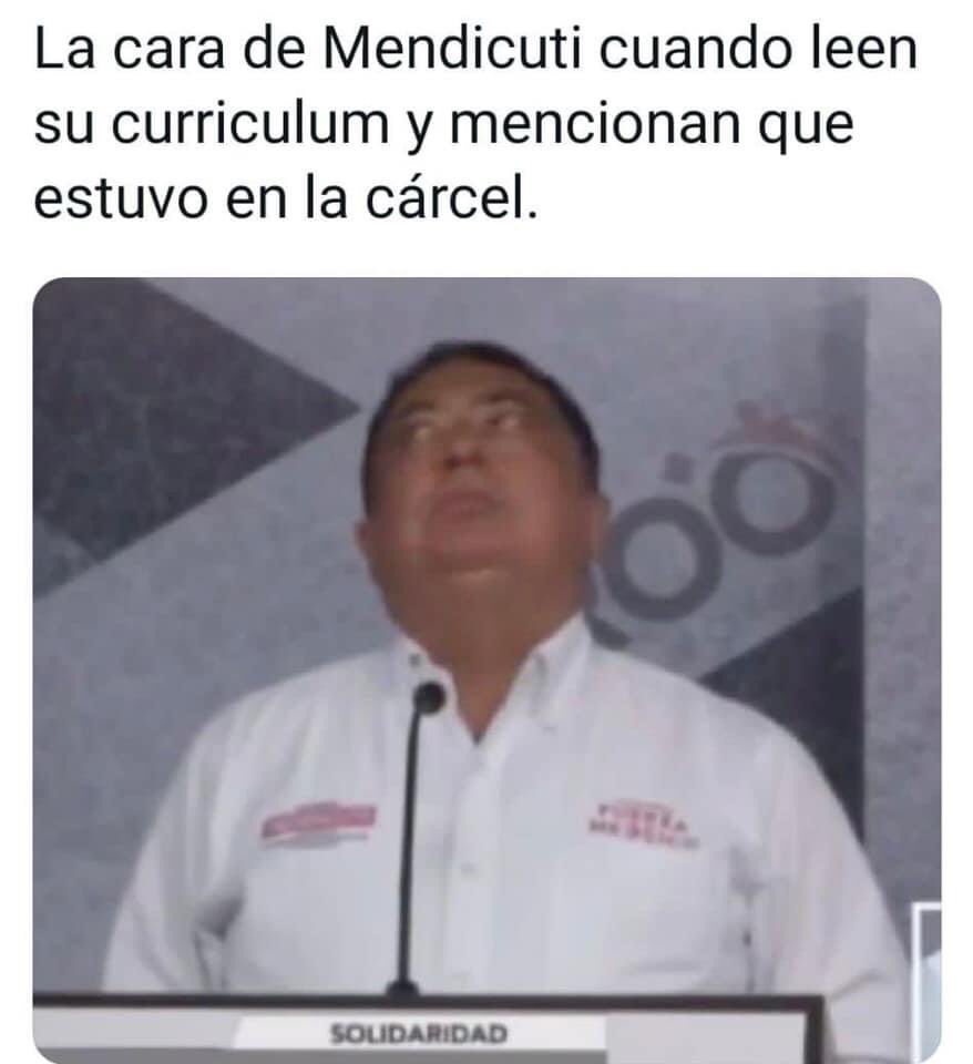 Vecinos_Playa's tweet photo. Debate entre candidatos de #Solidaridad #QuintanaRoo #memes  @LauraBeristain @LiliCamposM @GMendicutiMX https://t.co/YWN8nVA9lb