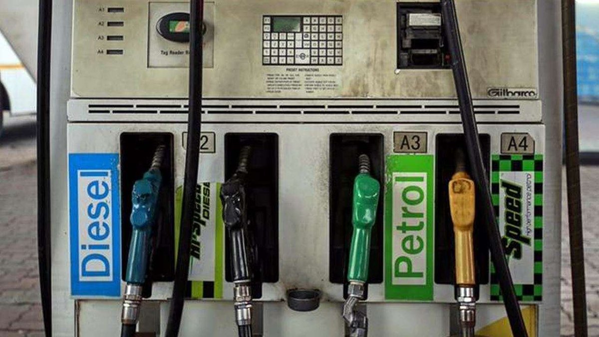 #Price of petrol & diesel in Delhi at Rs 93.04 per litre and Rs 83.80 respectively
  #PetrolAndDiesel prices per litre - 
Rs 99.32 & Rs 91.01 in #Mumbai, 
Rs 94.71 & Rs 88.62 in #Chennai and 
Rs 93.11 & Rs 86.64 in #Kolkata