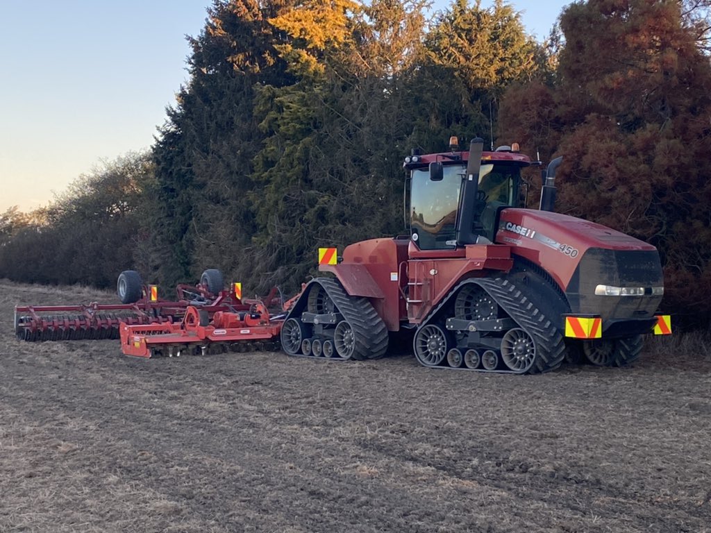 Great to see world record holder for wheat yields Eric Watson from South Canterbury New Zealand. 17.398 tonnes of wheat per hectare.