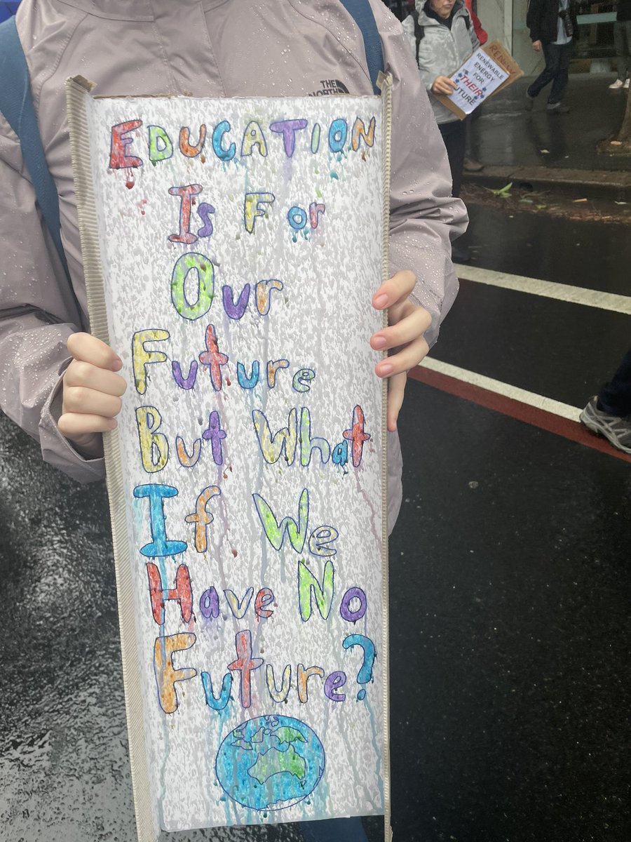 The message from #Sydney #ClimateStrike is clear- kids want to see urgent action on #climate change! #FundOurFutureNotGas #SaveOurPlanet