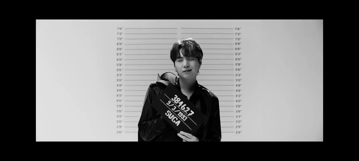 Fernand09541749's tweet photo. Min Yoongi 💜✨✨✨
#SUGA 
#BTSBackWithButter https://t.co/ibI152rifl