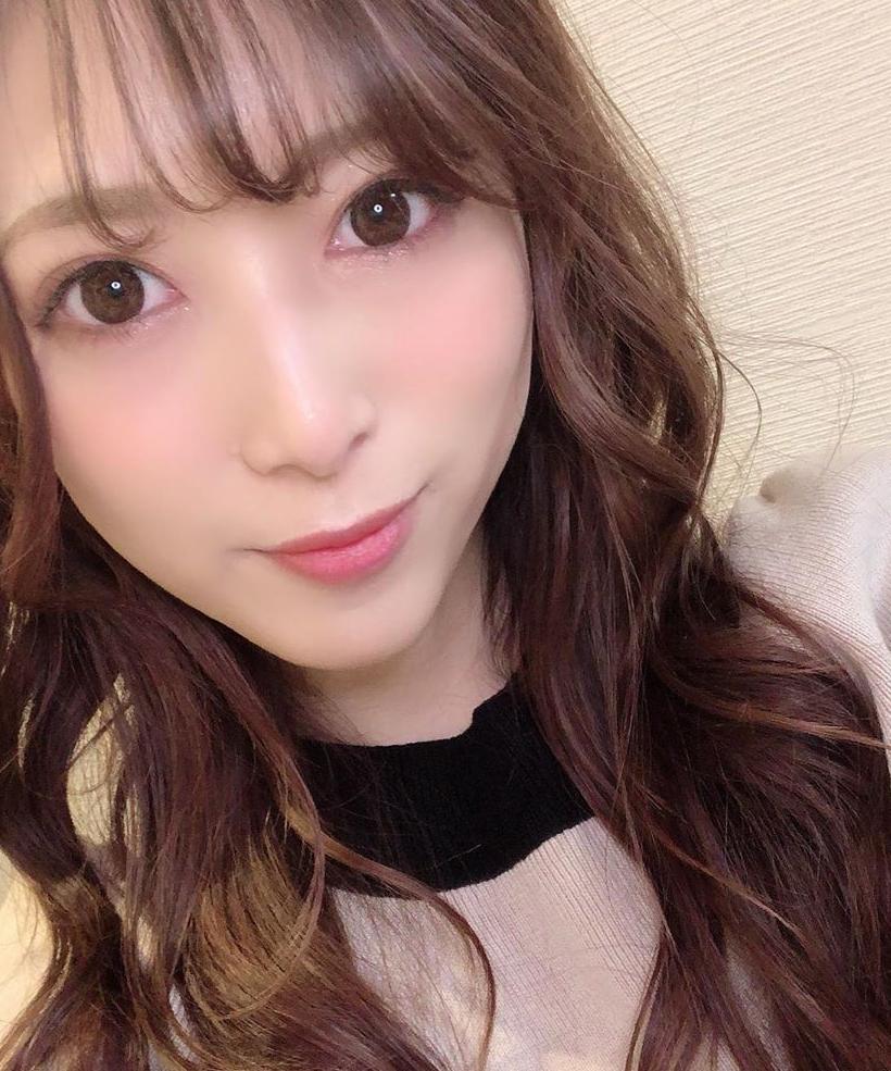 明日は何を着ようかな