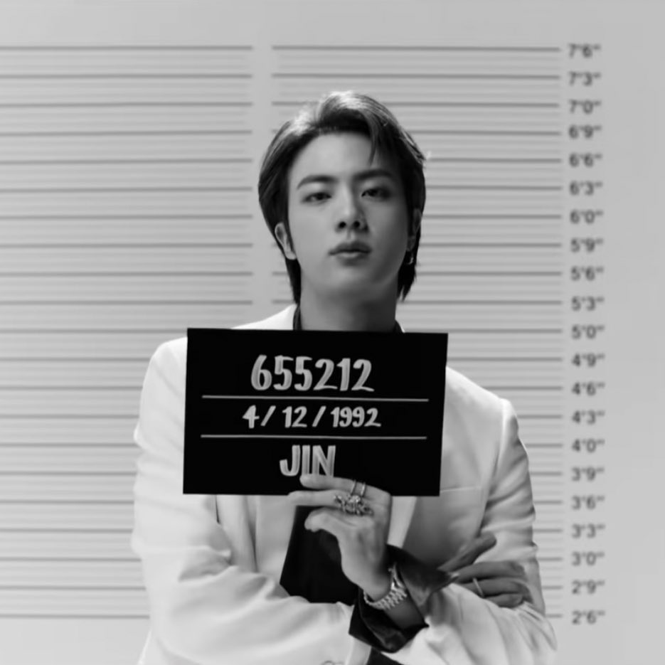 daiIysj's tweet photo. butter era belongs to kim seokjin!
#bts_butter #진 https://t.co/vg9qkQasZx