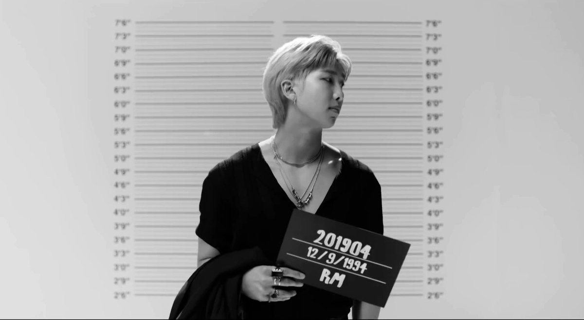 My daddy's got a gun 🥵🥵🥵

#BTSBackWithButter 
#SmoothLikeButter