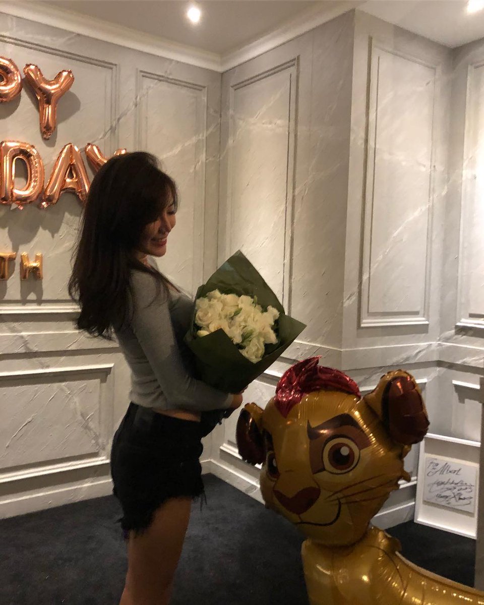 Lummy851210's tweet photo. Happy birthday https://t.co/1rGS3BjJVM