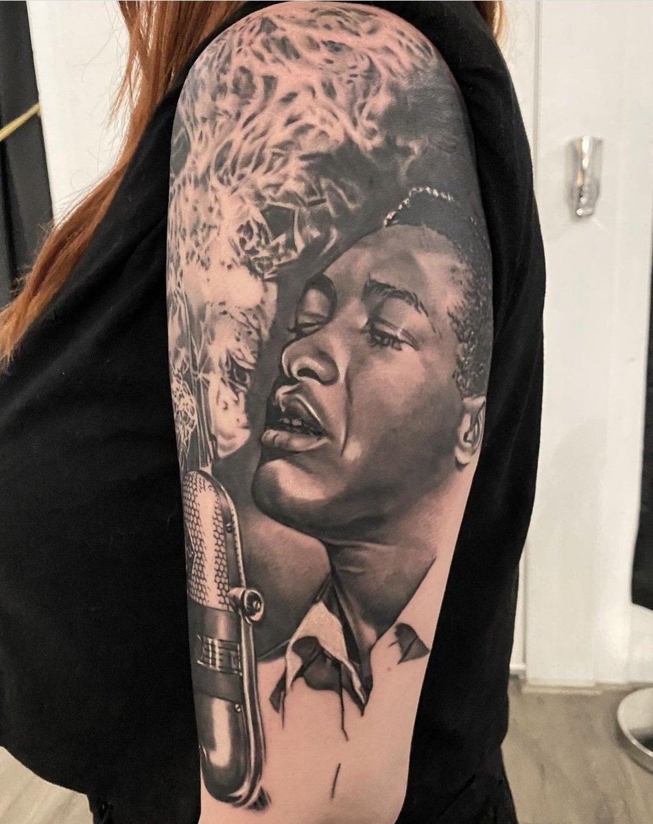 wiselistner's tweet photo. Beautiful homage to #samcooke 
#kingofsoul
#blackexcellence 
#civilrightsactivist
#BlackHistoryMonth 
Full coverage
https://t.co/09C9PTTwFM https://t.co/mTE8iTSkz6