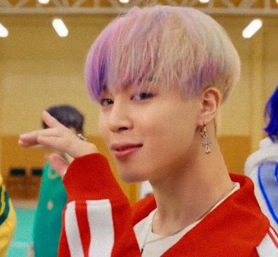 pjmngallery's tweet photo. PARK JIMIN                  ALSO PARK JIMIN https://t.co/6fX2LbNkh8