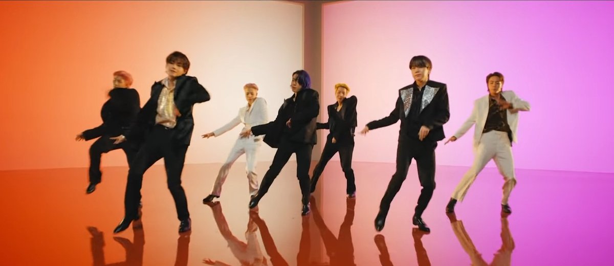 sunnyztaee's tweet photo. oh my god i am speechless and screaming the butter its so good pls look at them the set , outfits , visual and looks they are so insane and powerful butter soty they are all handsome indeed 😭

#BTS_Butter 
#BTSBackWithButter
#GetItLetItRoll
#방탄소년단 https://t.co/IRKIx1NuUp