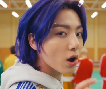 𝓶𝓲𝓷 ⁷ 🦖 VAI VER O BTS tweet media