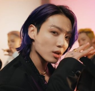 𝓶𝓲𝓷 ⁷ 🦖 VAI VER O BTS tweet media