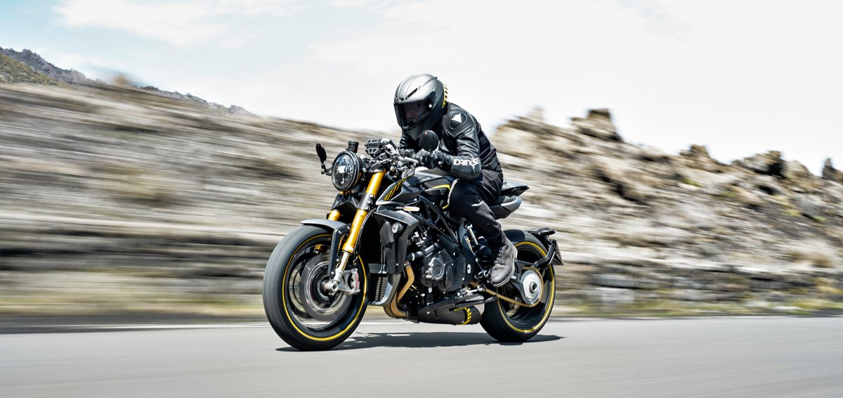 Mv agusta brutale rush 1000. Mv agusta rush 1000. Mv agusta rush 2022. Motoverse. Мотоцикл агуста мв 1000 раш.