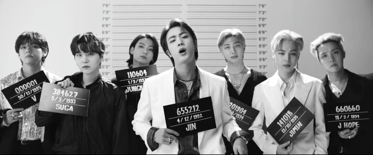 𝘣𝘰𝘰 부 ·ᴗ· 𐤀 tweet media
