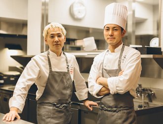 飲食 転職 求人 グルメキャリー على تويتر 御殿場フレンチ求人 アジア人初の ミシュラン フレンチシェフ 小林圭 氏と和菓子の とらや のコラボレストランでスタッフ募集中 完全週休2日制 でプライベート充実 求人詳細 Https T Co