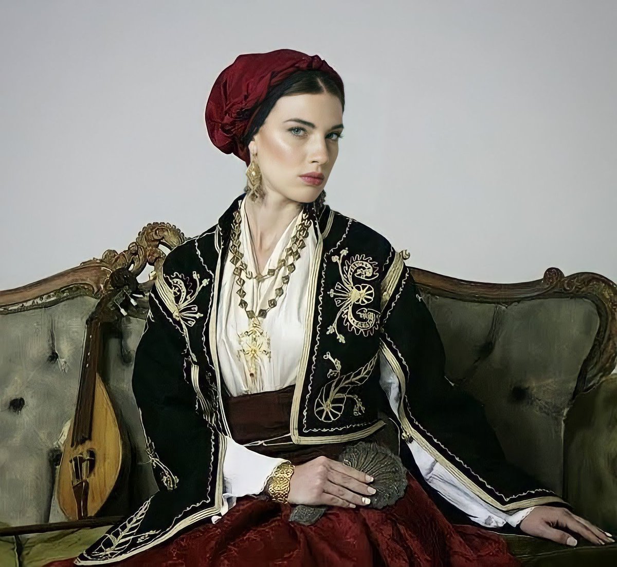 Greekculture2's tweet photo. 🔹Greek folk costumes
 from Crete Island 🇬🇷🔹
 #greece #crete #greekculture #greektradition #greekfolkcostume #greeks #folk #traditional #tradition #greekcostume #folklore  #greektraditionalcostume https://t.co/ciaqTO4h3I