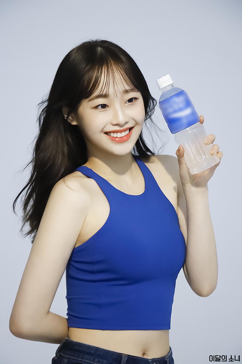 NAVER] 210521 #LOONA Chuu Pocari Sweat CF behind the scene photos