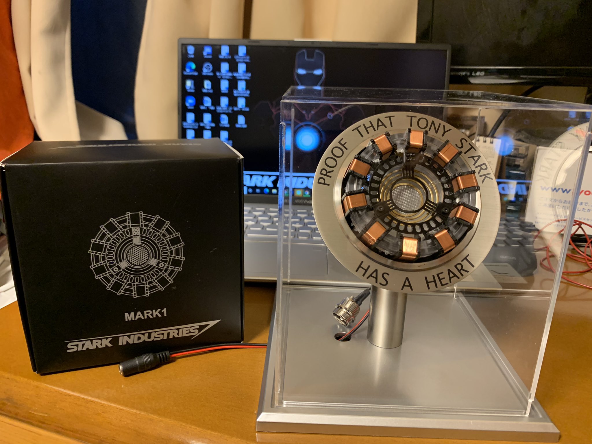 Nbr 兄弟から誕プレでアークリアクターもらった 3000回愛してくれて ありがとう T Co Idqx7yk1e8 Twitter