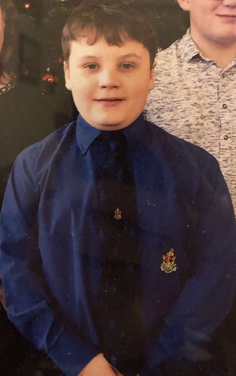 PeterAndreStan1's tweet photo. I know Im always flexing bread, but what’s a cracker without cheese? 😈‼️👀 #qt2021 https://t.co/QYagU8Eae4