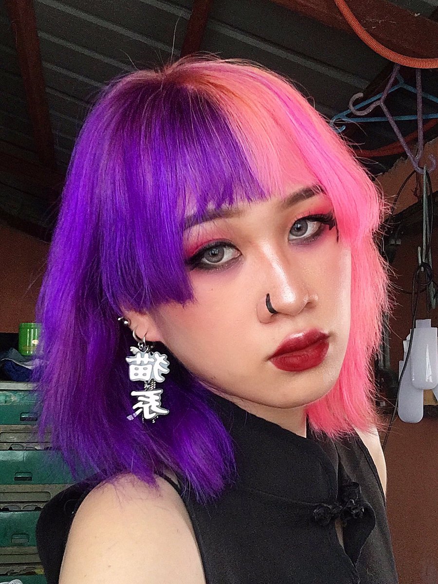 VIBRYSA's tweet image. hey🧍🏼‍♀️ #ARTPHSELFIEDAY