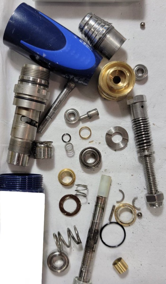 wiseplanning_f's tweet photo. 本日の修理
NSK UMXL-CM ナカニシ アルチメイト

技工用エンジンのお問い合わせが増えております。

#歯科医院　#歯科　#デンタル　#デンタルラボ　#技工所　#ハンドピース　#修理　#ハンドピース修理　#見積り　#無料　#タービン　#コントラ　#ストレート　#5倍速　#技工用エンジン https://t.co/OuNI0VsjnM