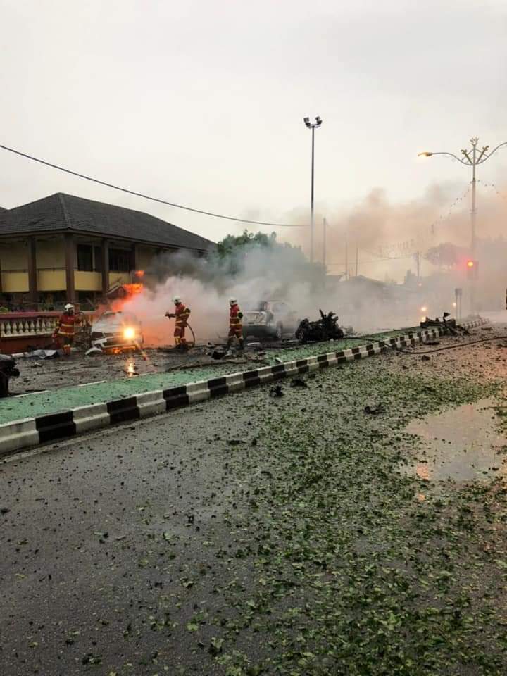 Kereta meletup di kelantan