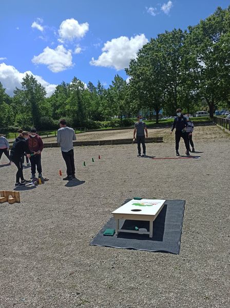 85CDSA's tweet photo. Bonjour à tous 😀
Ce mercredi 19 mai l'équipe du CDSA a proposé une nouvelle "activité motrice" sur les jeux en bois-jeux d'adresse 👍
Pour en savoir plus ▶️ https://t.co/TcqqOhbqfG https://t.co/hdIvk9kkT4