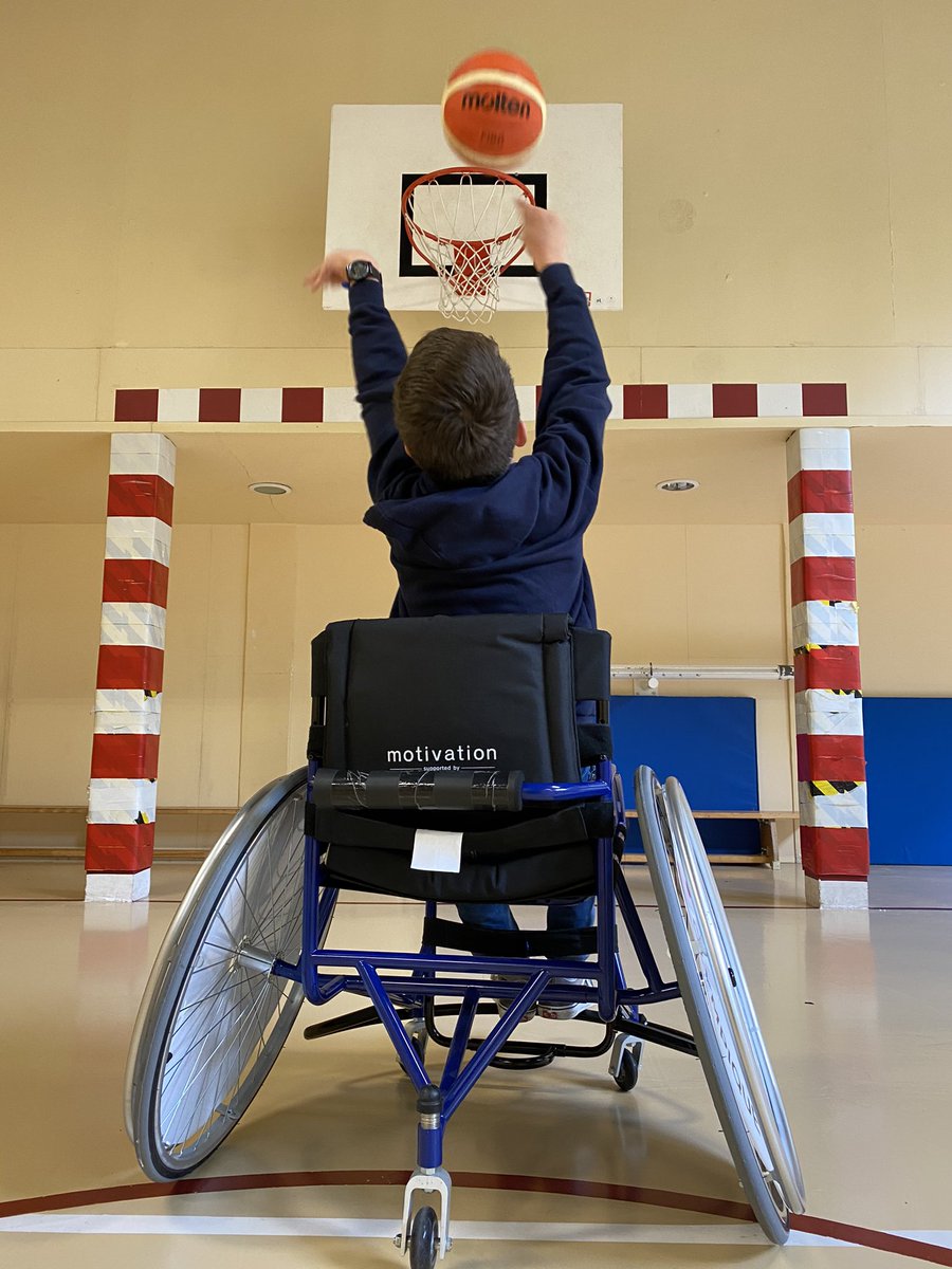 Aujourd’hui c’est journée handisport au groupe scolaire sainte Ursule #ugsel75 #teamugsel #generation2024