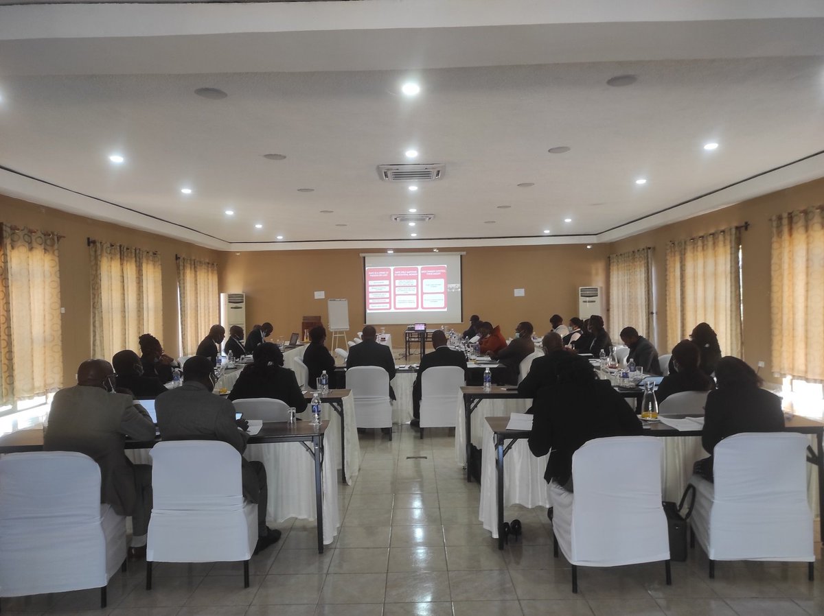 nc_ryan's tweet image. So excited @JSCZim magistrates are 2gether for this training on #GBV, VAC &amp;amp; importantly, victim impact statements. Started this am exploring gender norms &amp;amp; links 2 VAWG w @child_witness trainers connecting virtually from Pretoria. Funded by @UNICEFZIMBABWE thru @GlobalSpotlight