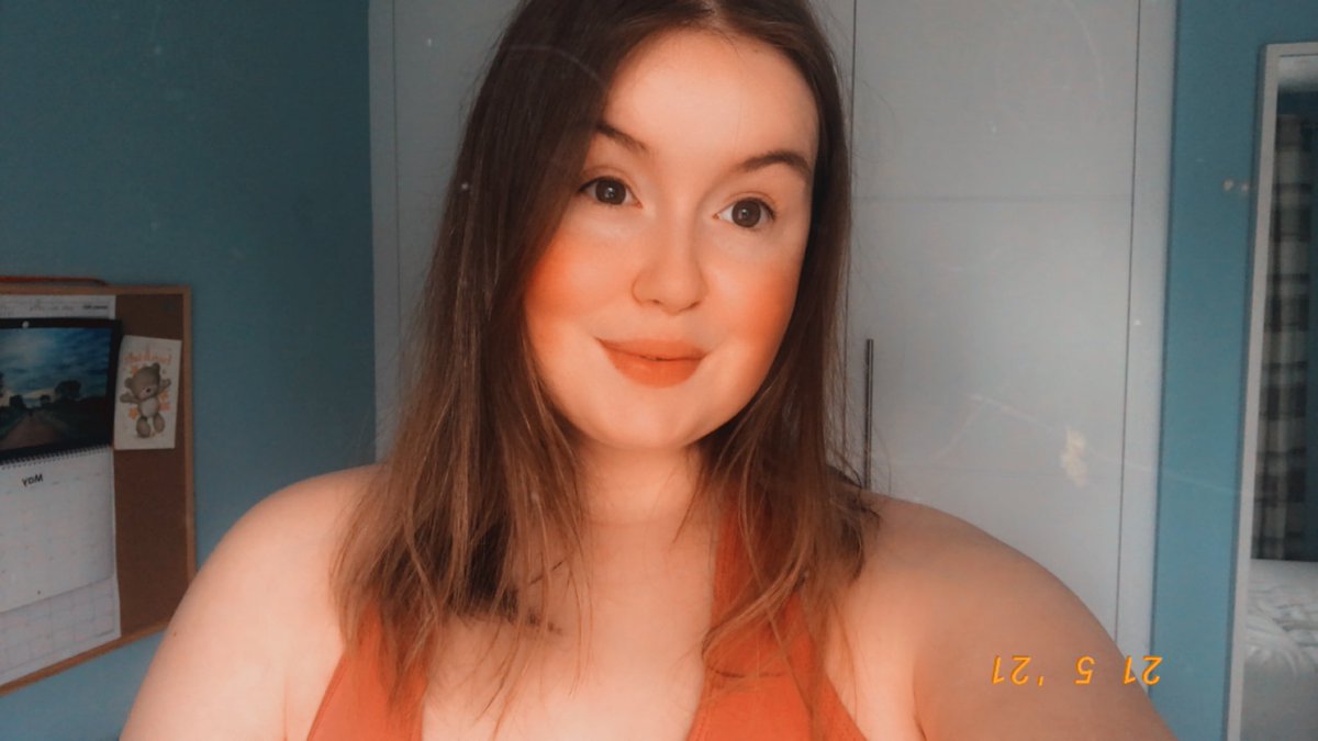 amberjxne's tweet image. Dude in my dms calling me fat, this is my FUCK YOU POST 💜

The only opinion that matters is mine ✨