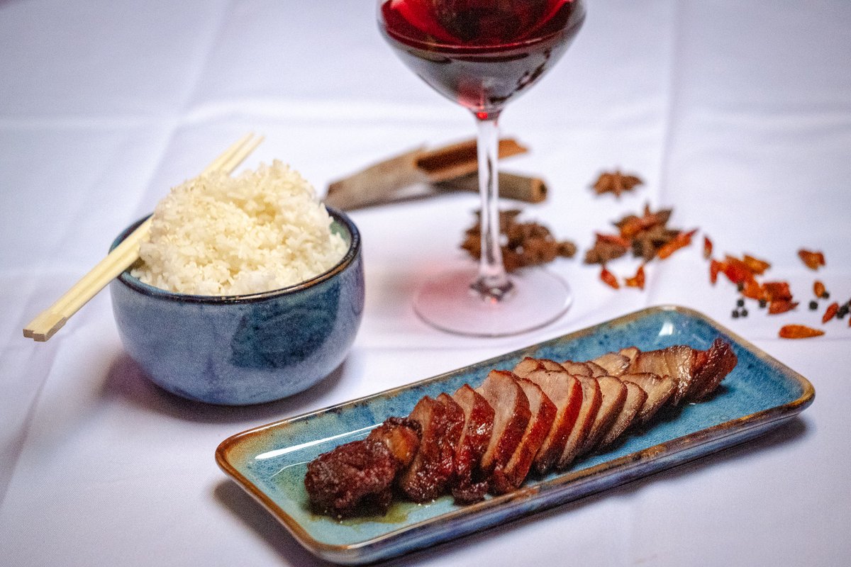 Which one is your favourite? 

A) Hoi Tin Lunch Banquet
4 courses £9.95
12-3pm

B) Early Dining
3 courses £19.95
2-6pm
plus FREE glass of bubbly