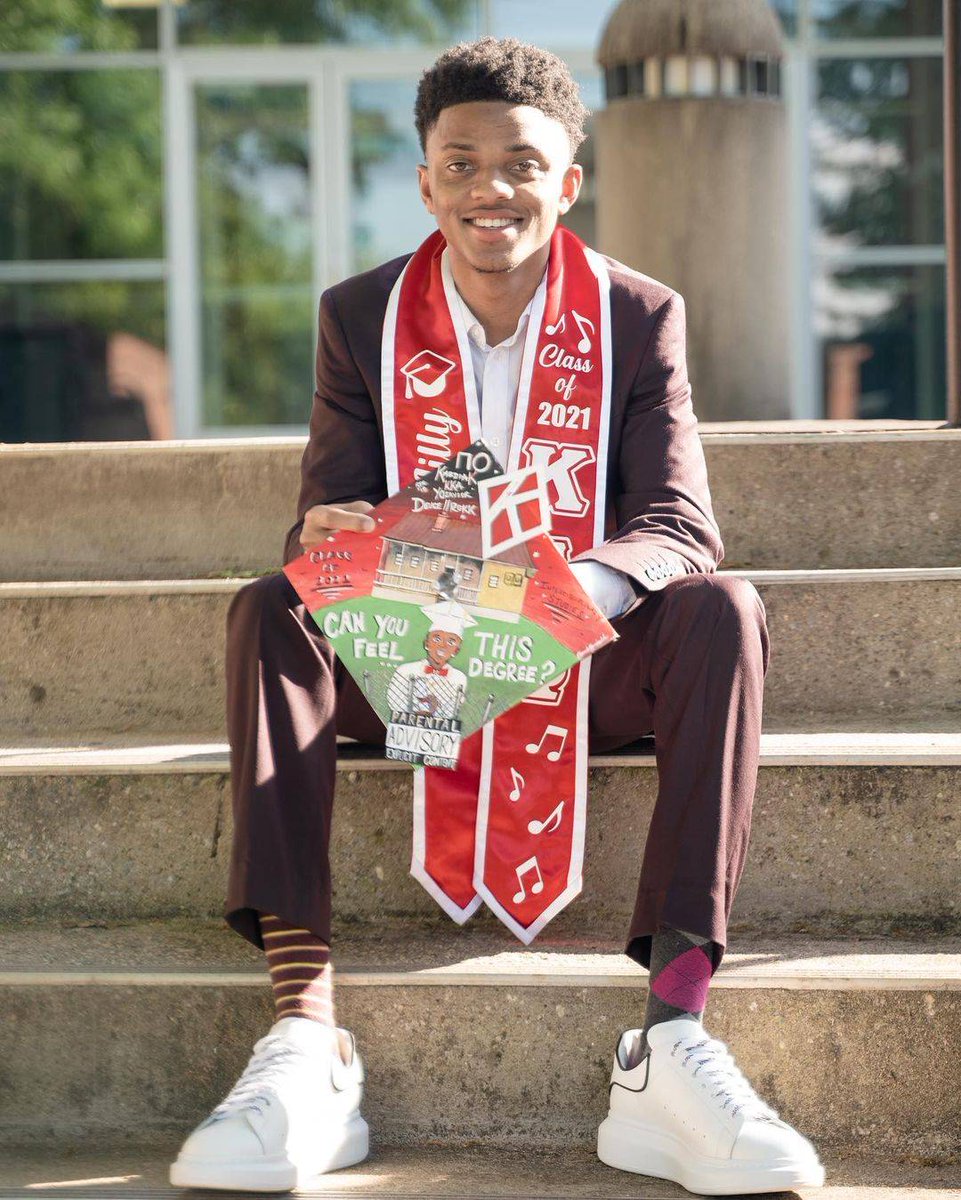 sep_kapsi1911's tweet photo. Congratulations to Brother Darrian Lilly (Pi Omicron) on his graduation from USC Upsate. Keep achieving our good brother! ๐๐ฟ
Reposted from @_musickid1
#kapsi1911 #seprovince #kappagraduation https://t.co/Aaupo5SeWL