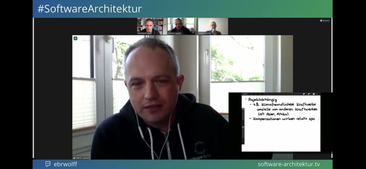 Super spanned <a href="/Teapot4181/">Lisa Maria Moritz</a> live zu sehen wie Sie die 🤩 Sketch-notes entstehen lässt. Dabei wird im Vortag sehr tolle Insights  ausgetauscht über  CO2 Emissionen #emissions #Klimaschutz #co2 #footprint im Context #softwarearchitektur Vielen dank 🙏🏻