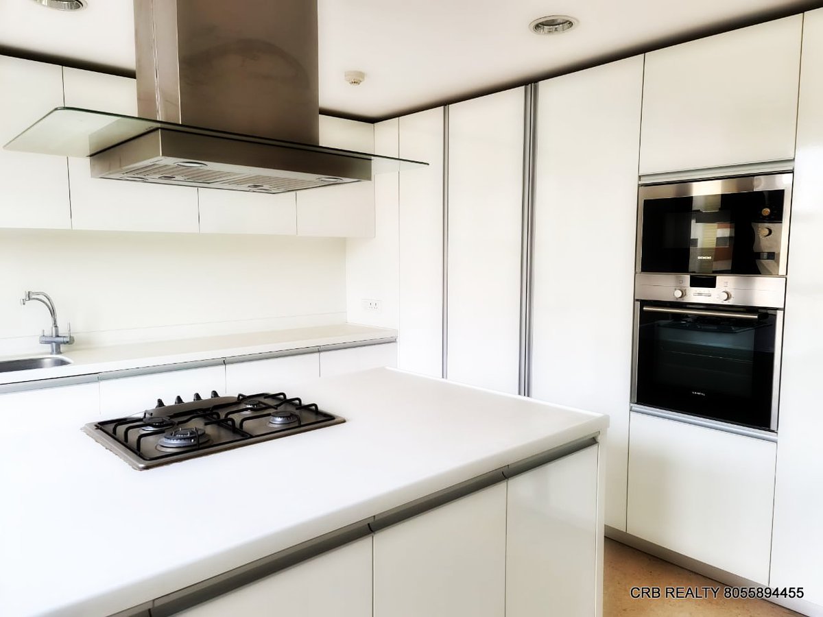 BhatnagarsPune's tweet image. 4 Bedroom Penthouse Apartment (6500 ft²) for sale in ONE NORTH, Magarpatta,Pune. This is a luxuriouly furnsihed, with designer furniture top floor penthouse apartment.

Get details at:
bhatnagars.co.in/properties/apa…
Charu: 8055894455
Ajay: 9370317908

#realestatepune #4bhkflatforsale