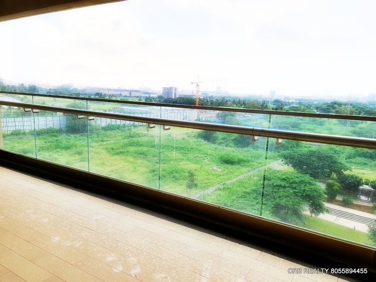 BhatnagarsPune's tweet image. 4 Bedroom Penthouse Apartment (6500 ft²) for sale in ONE NORTH, Magarpatta,Pune. This is a luxuriouly furnsihed, with designer furniture top floor penthouse apartment.

Get details at:
bhatnagars.co.in/properties/apa…
Charu: 8055894455
Ajay: 9370317908

#realestatepune #4bhkflatforsale