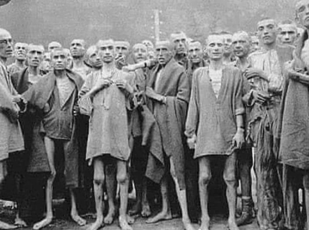 इन भूखे नंगे यहूदीयो की मदद की थी! उस वक्त  फिलिस्तीन ने उस वक्त का फोटो देख ले दुनिया ......