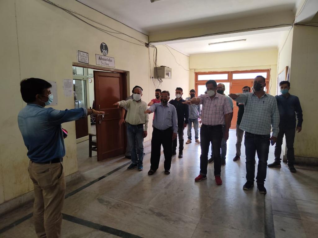 executive-engineer-pwd-r-b-division-ramban-executiveramban-twitter