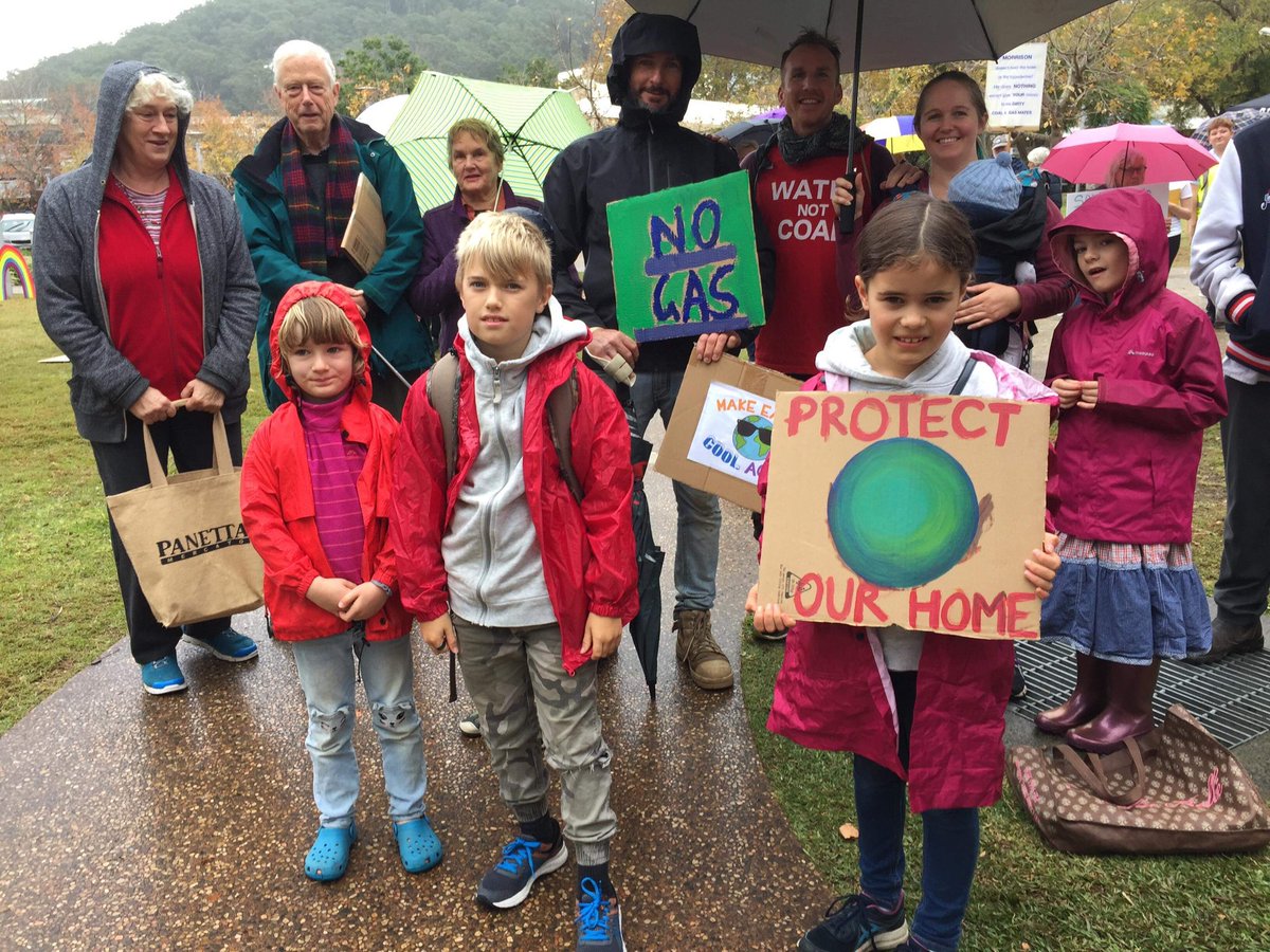 Families in Gosford not afraid to get wet to send the #FundOurFutureNotGas message to @ScottMorrisonMP