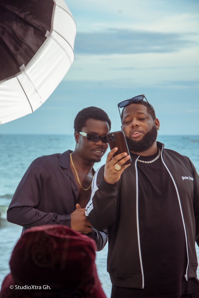StudioXtra_Gh's tweet photo. @DBLACKGH &amp; @darkovibes on set of the #Loyalty Music 📹 ... Wait 4 it 🤟🏾🔥... #LoyaltyTheAlbum @WeRepBAM #StudioXtra https://t.co/edG0drT1LQ