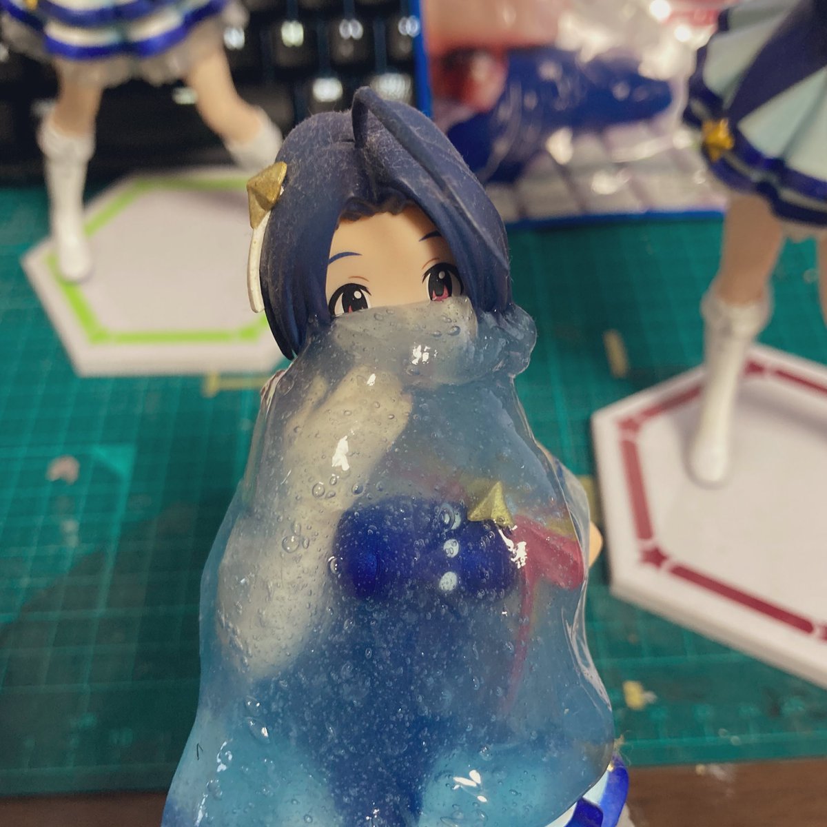 お掃除 キーボードからフィギュアまで 100均で買えるジェルクリーナーが細かい所まで簡単に掃除出来て凄い Togetter