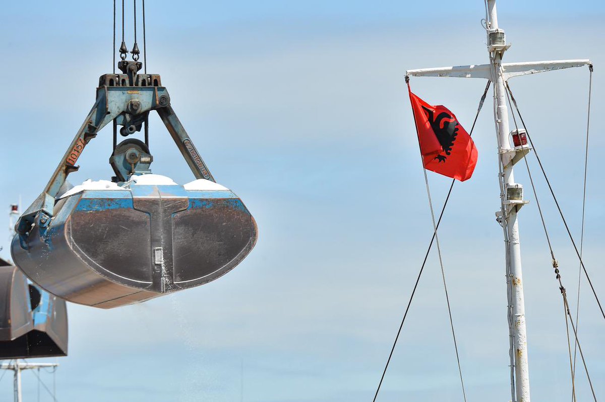 DurresPort's tweet photo. Lifting our way up high in the sky...
☀️💦🌊
Happy #friday wherever you are!
#Maritime🇦🇱⚓️🚢 #nationalflag
#portcity #shipping #freighfriday
#portcity #logistics #craining🏗 https://t.co/U2imfVzAMg