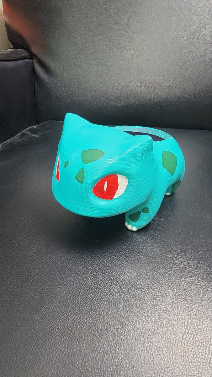 PreviouslyTasty's tweet photo. Finally finished these guys off. They are all going to be planters for succulents I think they turned put pretty good even though I had a shellaccident and lost almost all my remaining clear coat. Still had enough for all of Bulbasaur, other two to follow! https://t.co/x7qDYhA3Xr