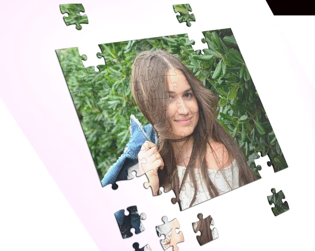 MagicprintSi's tweet image. PUZZLE(sestavljanka) z vašo sliko po želji!😍
Podari unikaten puzzle!👍🎁
Fotografija prijateljev, družinskih članov, hišnega ljubljenčka na puzzlu! 
Posnemi tebi najljubšo fotografijo😍 in jo spremeni v čudovito sestavljanko! ✨
Za preživljanje prostega časa in druženje. 💥