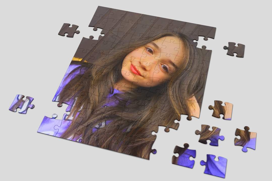 MagicprintSi's tweet image. PUZZLE(sestavljanka) z vašo sliko po želji!😍
Podari unikaten puzzle!👍🎁
Fotografija prijateljev, družinskih članov, hišnega ljubljenčka na puzzlu! 
Posnemi tebi najljubšo fotografijo😍 in jo spremeni v čudovito sestavljanko! ✨
Za preživljanje prostega časa in druženje. 💥