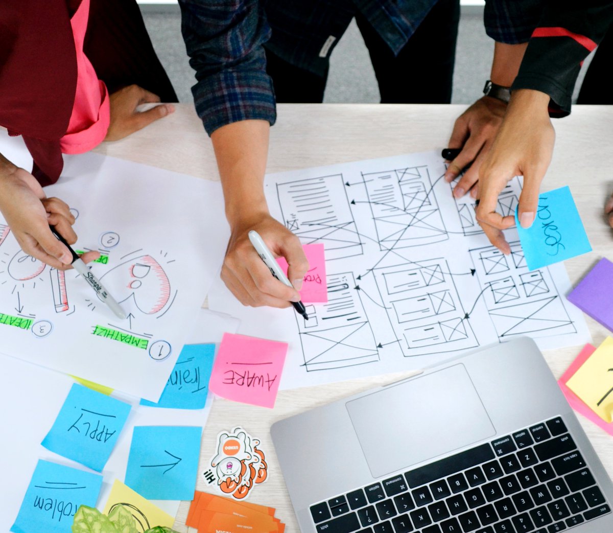 Next month @wickersthe youth will learn from advertising VIPs <a href="/madmuma/">Karen Walker</a> about graphic, design &amp; tech sectors. 

👕📱  The Mad Techy specialists will create a hands-on programme that provides new skills &amp; potential internship. 👌🏻

#endknifecrime #saveouryouth 
📸  by UX Indonesia