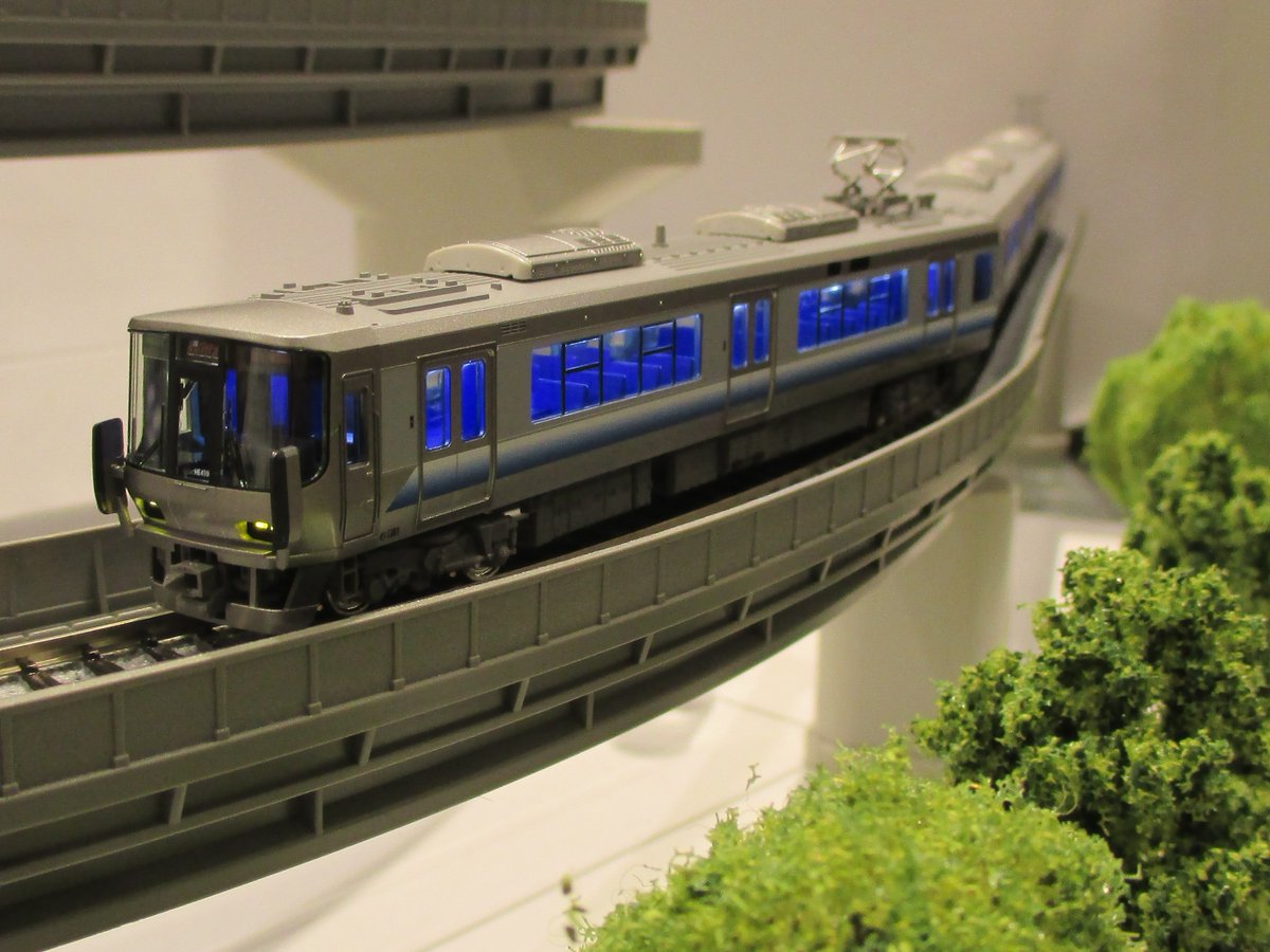 きれいなグラデーション帯】10-951 223系2500番台〈関空・紀州路快速