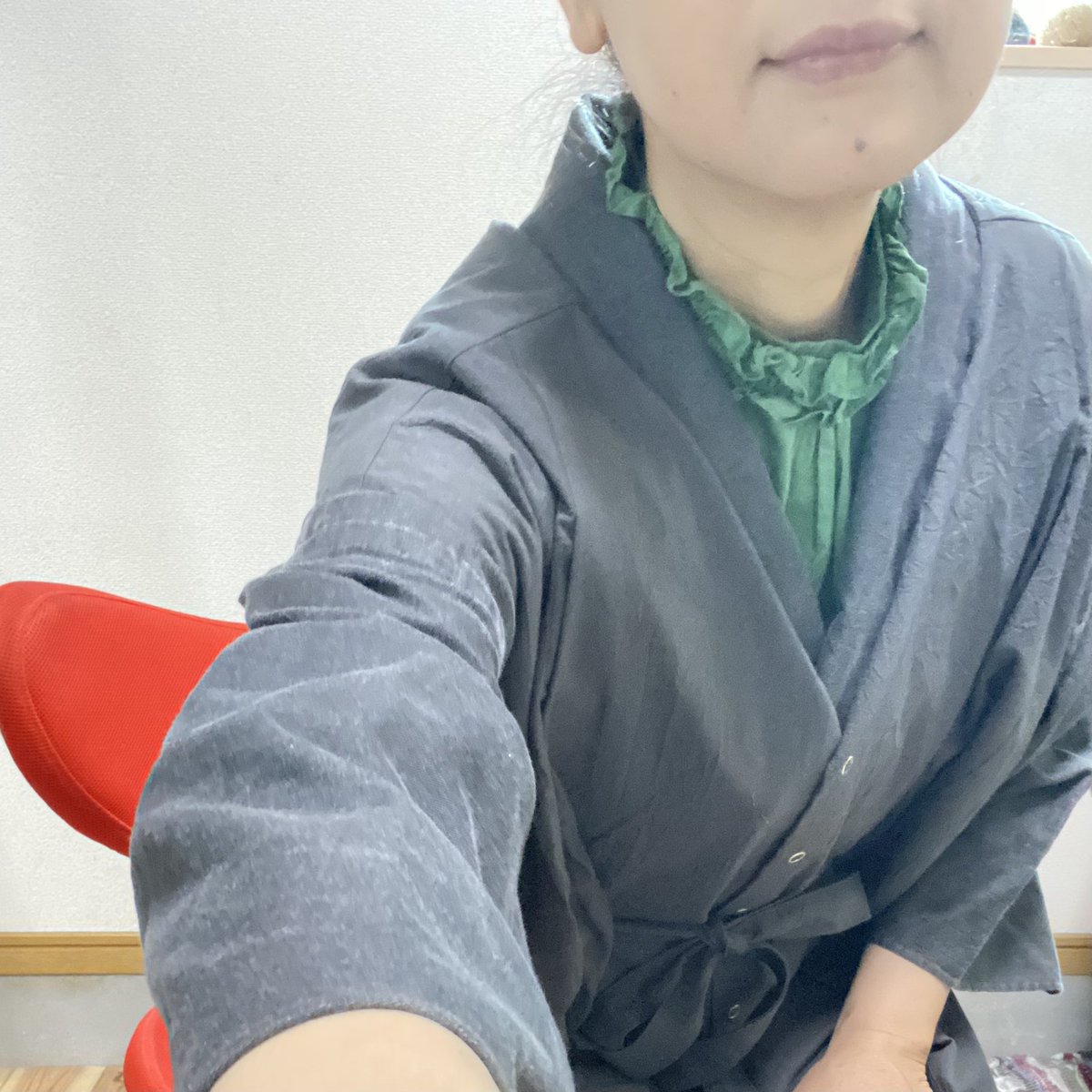 る壺 Instagramプレゼントキャンペーン中 9 1 8まで 着物で世界を旅しよう 百年ぶりくらいにお洋服買ったのですが 思った通り 使い倒してる くるりのデニムとの相性すごい 着物っぽい袖の洋物コートにしか見えない 注文していた