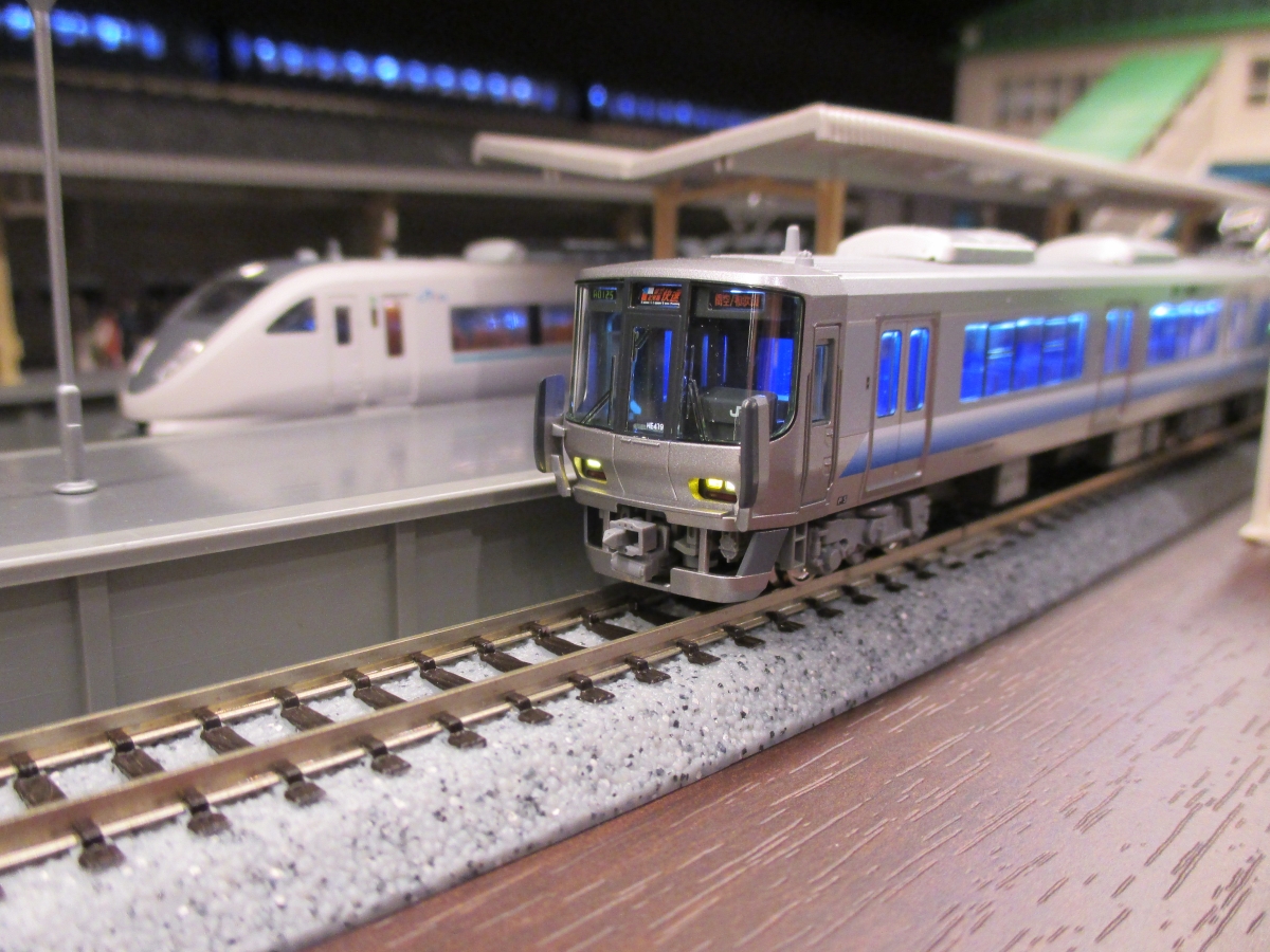 いろんな列車のお供に】223系2500番台は阪和線、大阪環状線等で幅広く