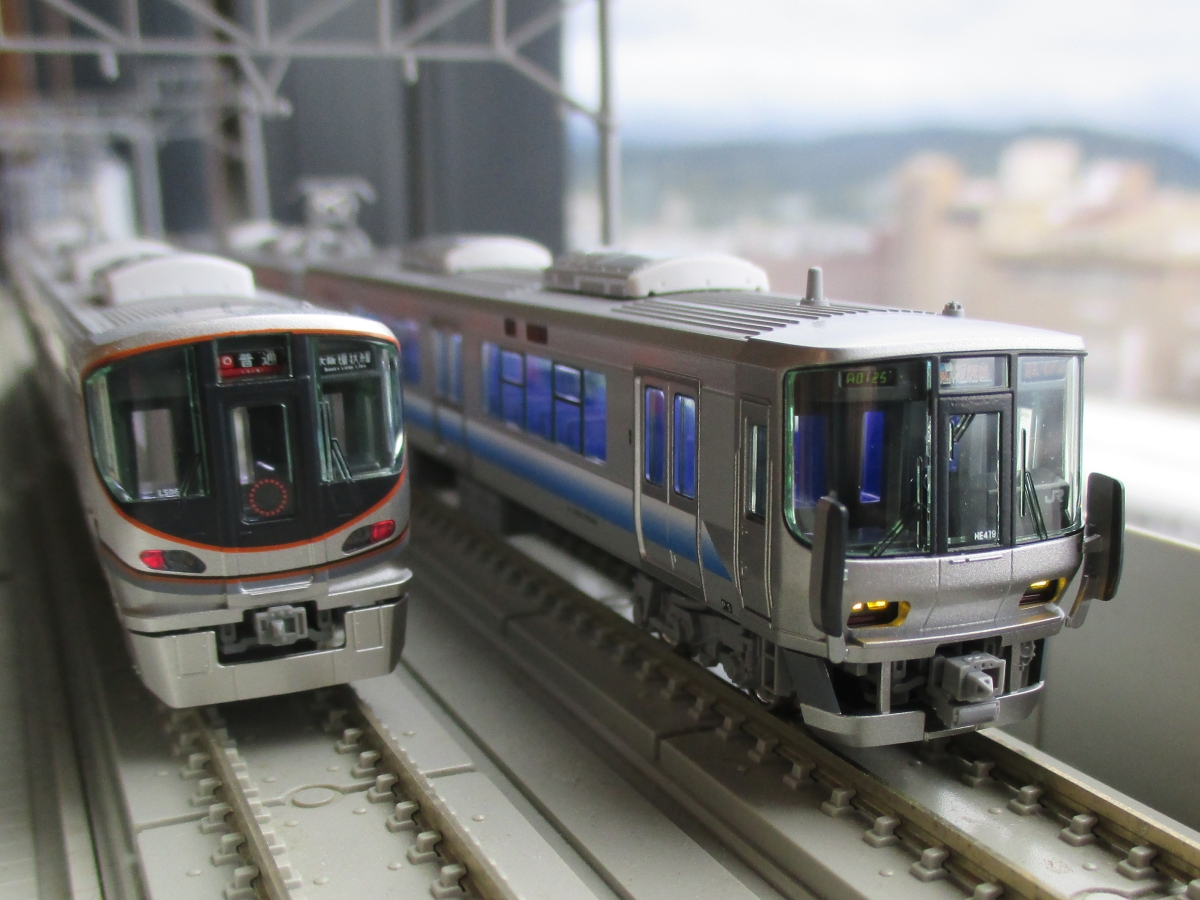 いろんな列車のお供に】223系2500番台は阪和線、大阪環状線等で幅広く