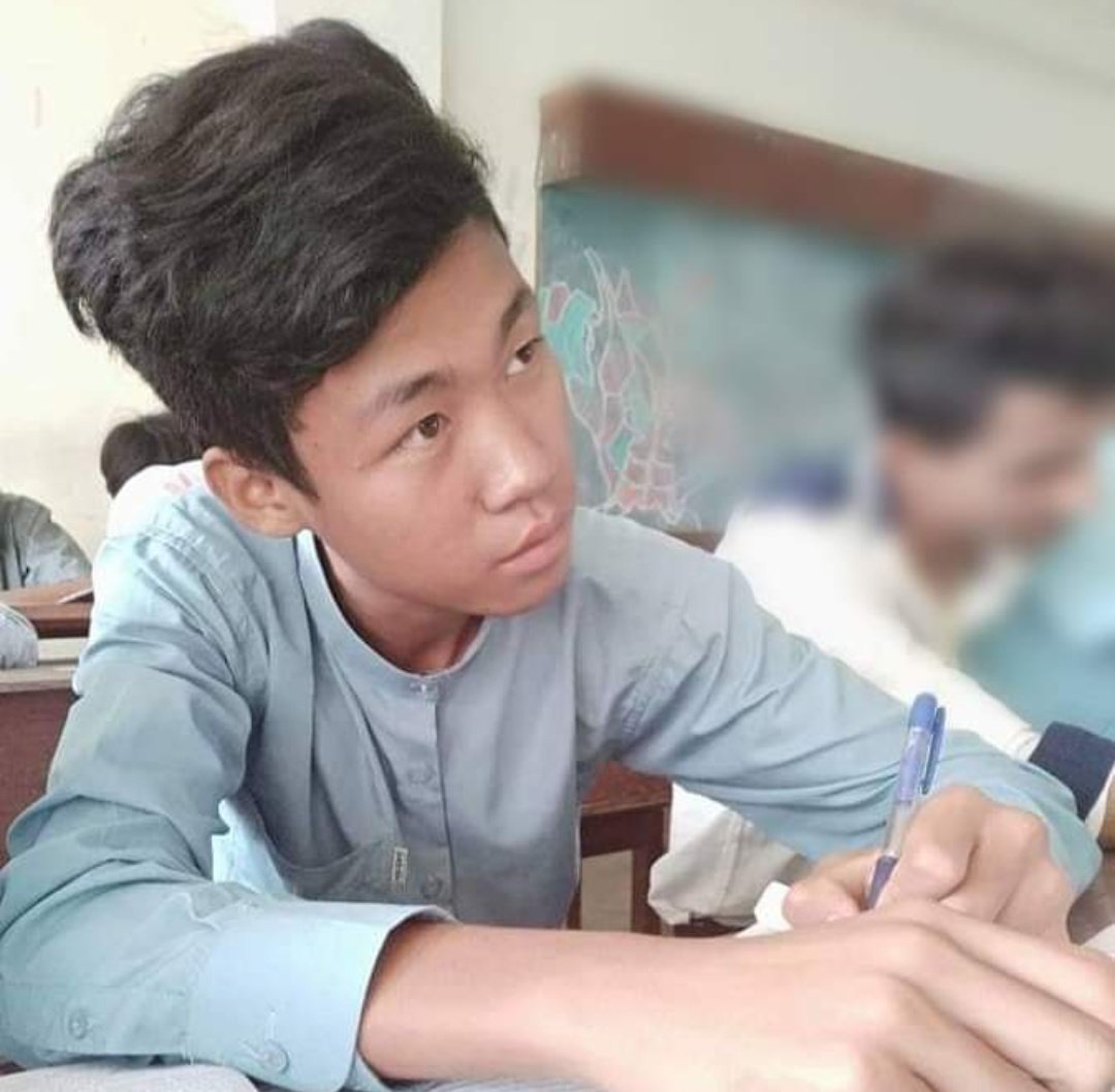 Mg Sai Than Htike Oo, a third-year botanical major at Dagon University, was brutally beaten and abducted by Junta terrorists at his home on the night of May 20 in Yangon's #Mayangone Township. The cause of the abduction is still unknown.
#May21Coup
#WhatsHappeningInMyanmar